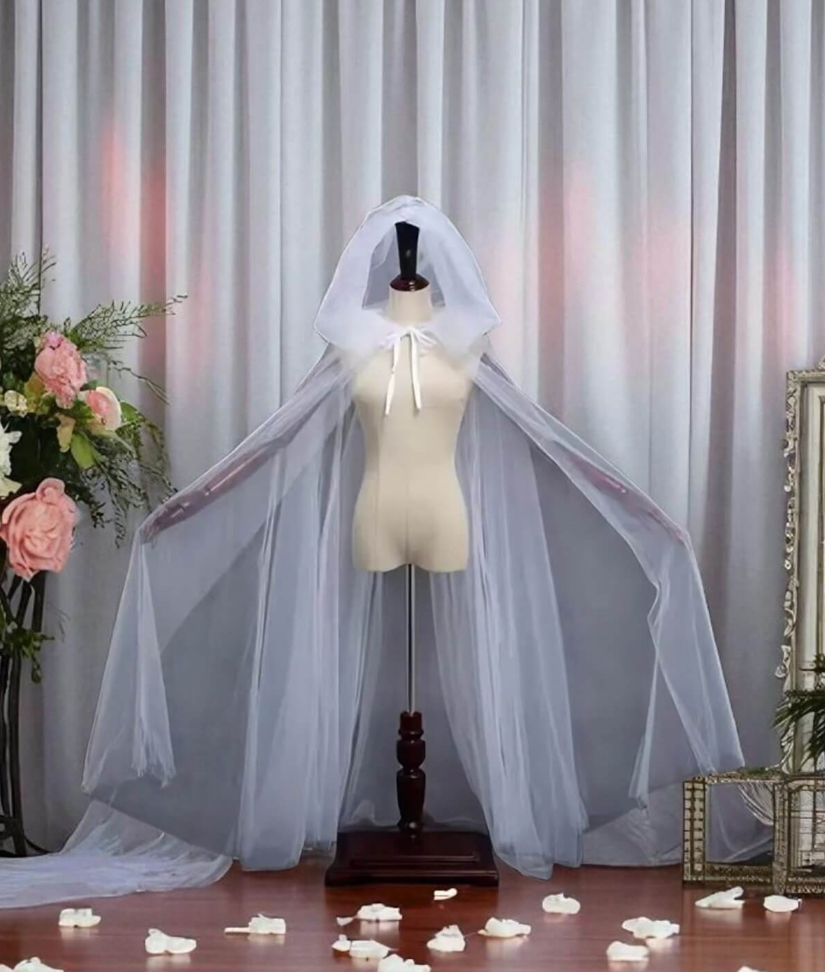 Menyasszonyi pelerin