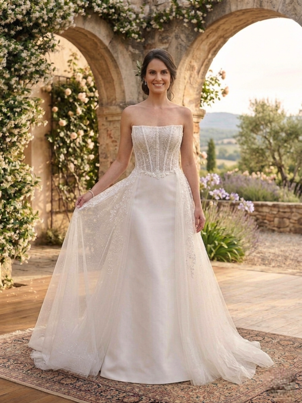 Levehető csillogó túlszoknyás menyasszonyi ruha Levehető csillogó túlszoknyás menyasszonyi ruha