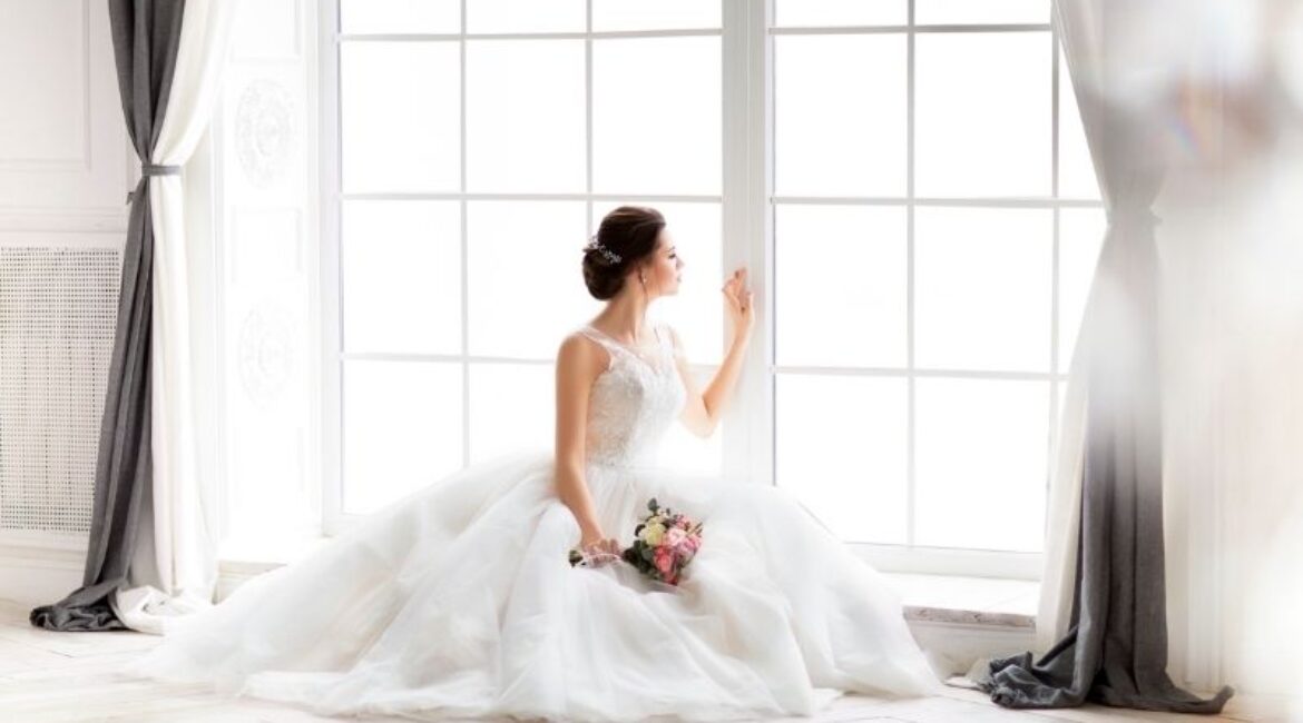 Miért népszerű az A vonalú menyasszonyi ruha?