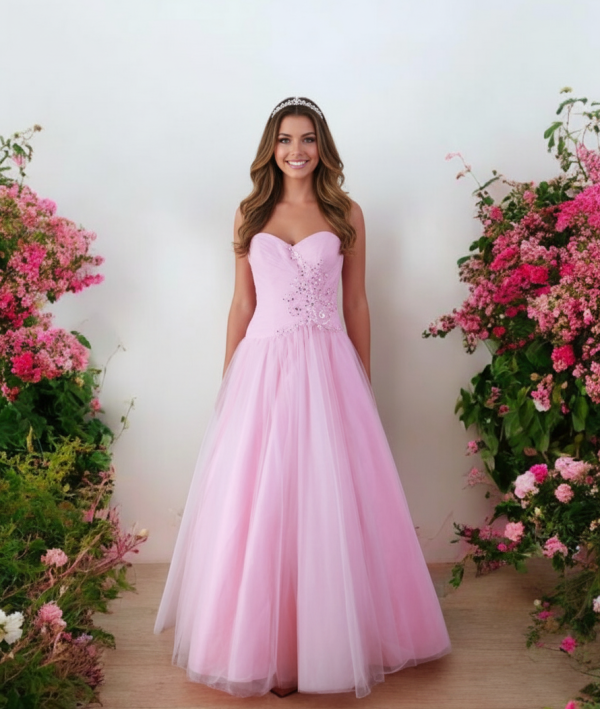 Hosszú tüll A vonalú koszorúslány ruha