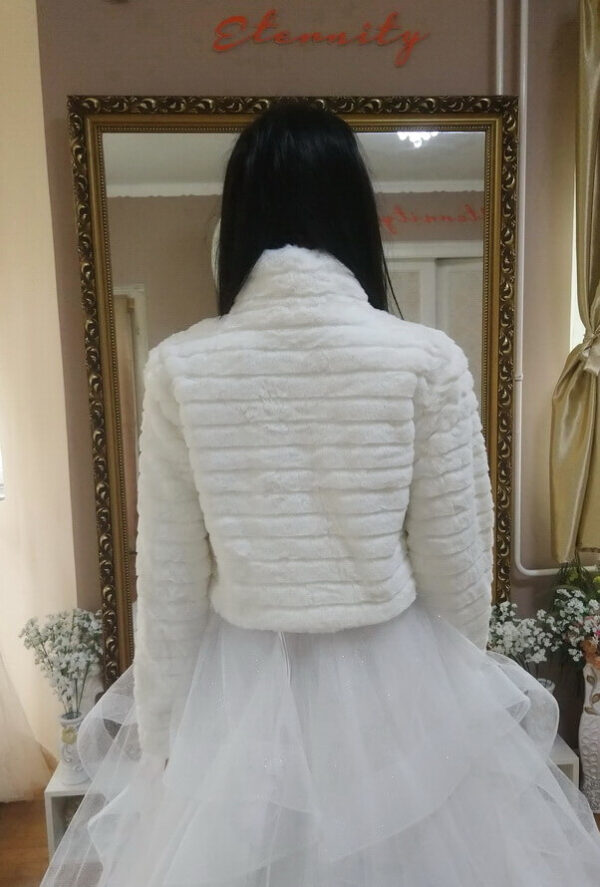 Menyasszonyi kabát 2