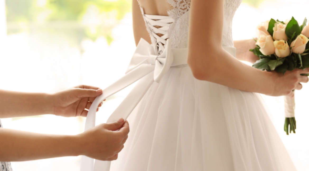6 ok, amiért saját menyasszonyi ruha mellett dönts