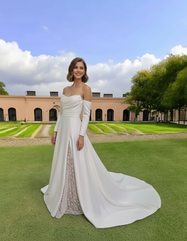 Hasított csipke betétes szatén menyasszonyi ruha