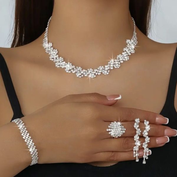 Menyasszonyi ékszer