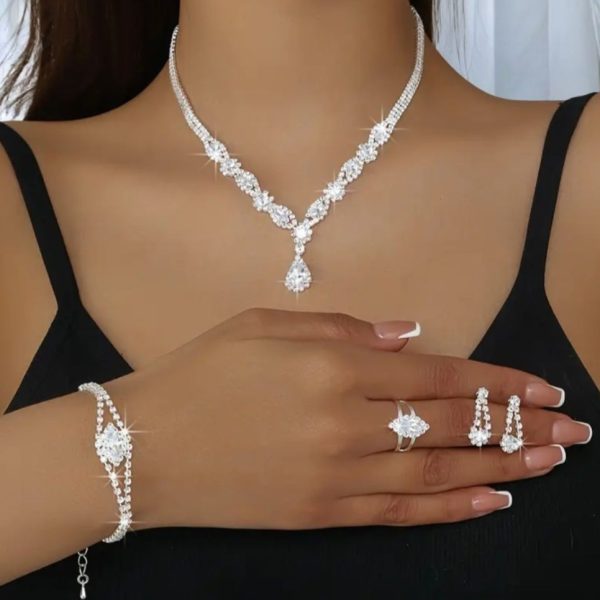 Menyasszonyi ékszer