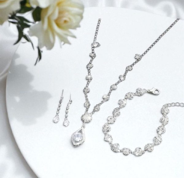 Menyasszonyi ékszer