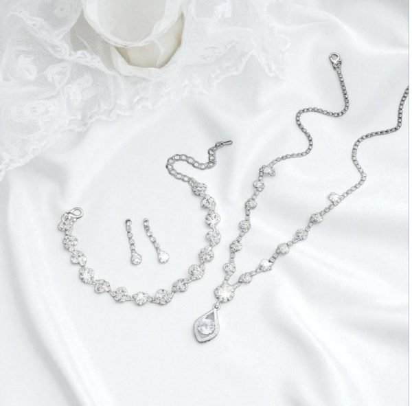 Menyasszonyi ékszer