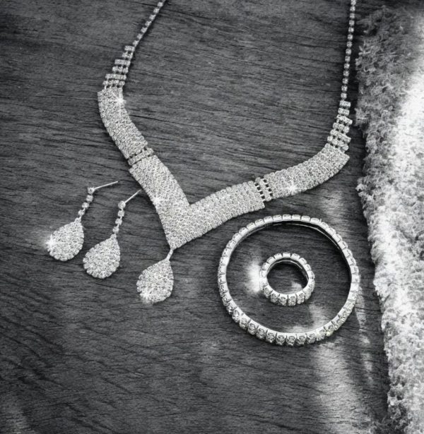 Menyasszonyi ékszer