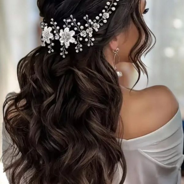 Virágos menyasszonyi fejdísz