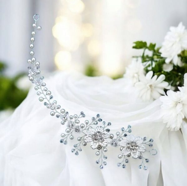 Virágos menyasszonyi fejdísz