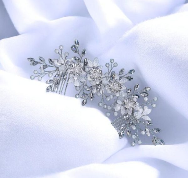 Virágos menyasszonyi fejdísz