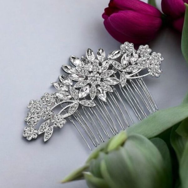 menyasszonyi fejdísz