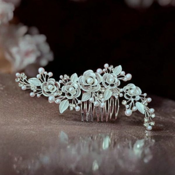 menyasszonyi fejdísz