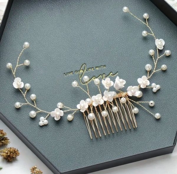 Menyasszonyi fejdísz