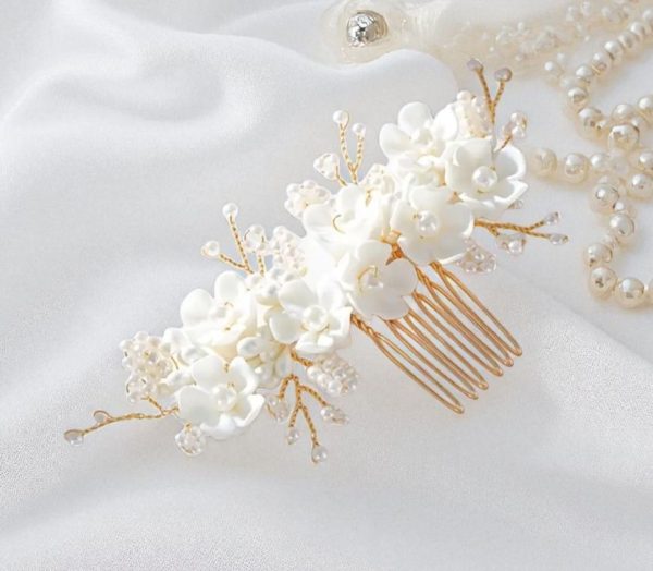 menyasszonyi fejdísz