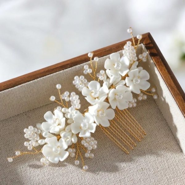 menyasszonyi fejdísz