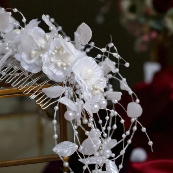 menyasszonyi fejdísz