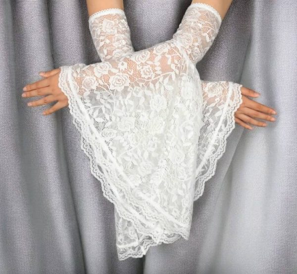 Csipke menyasszonyi kesztyű