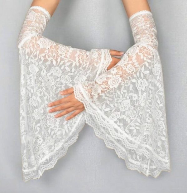 Csipke menyasszonyi kesztyű