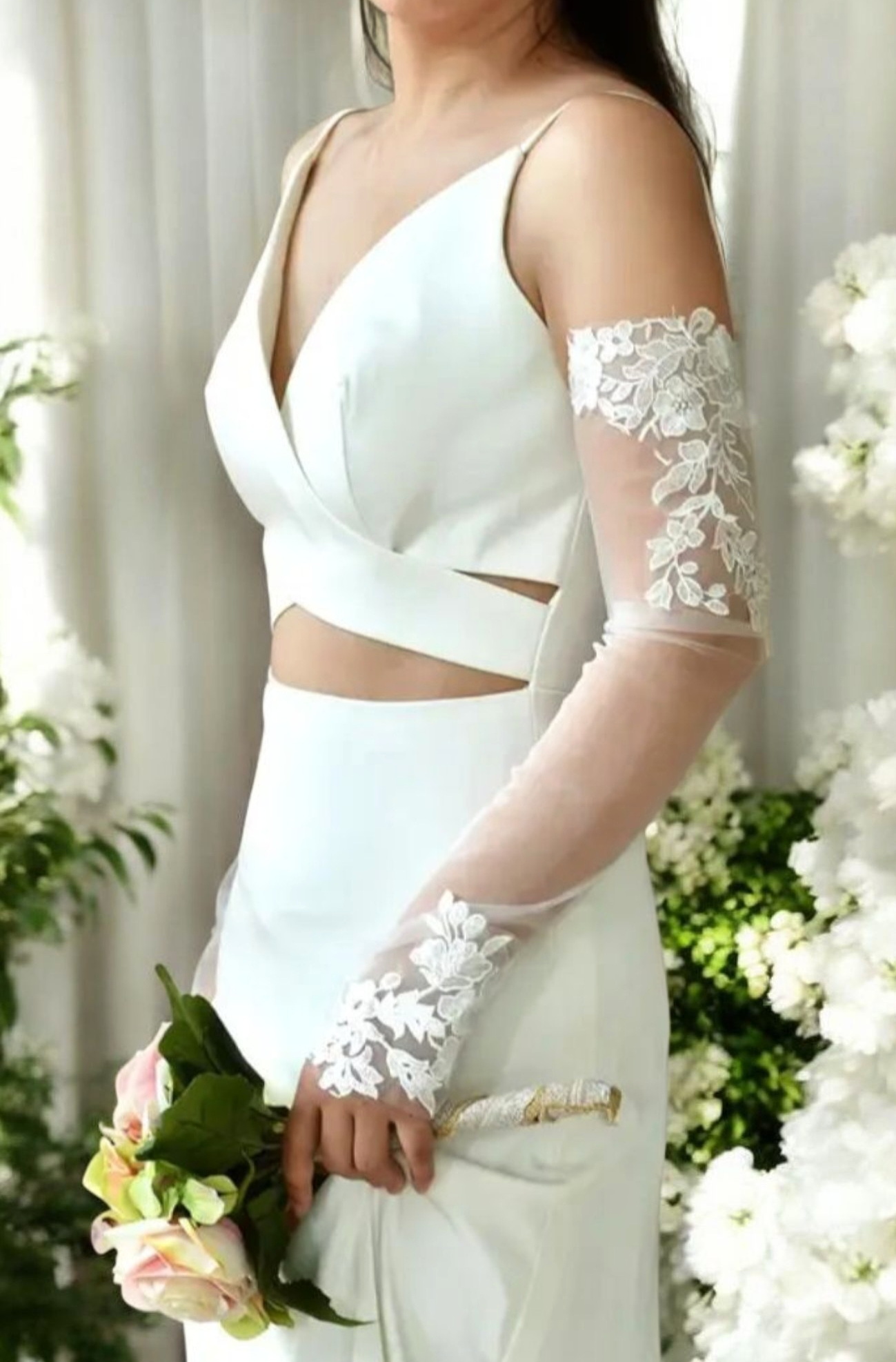 Hosszú csipkés menyasszonyi kesztyű