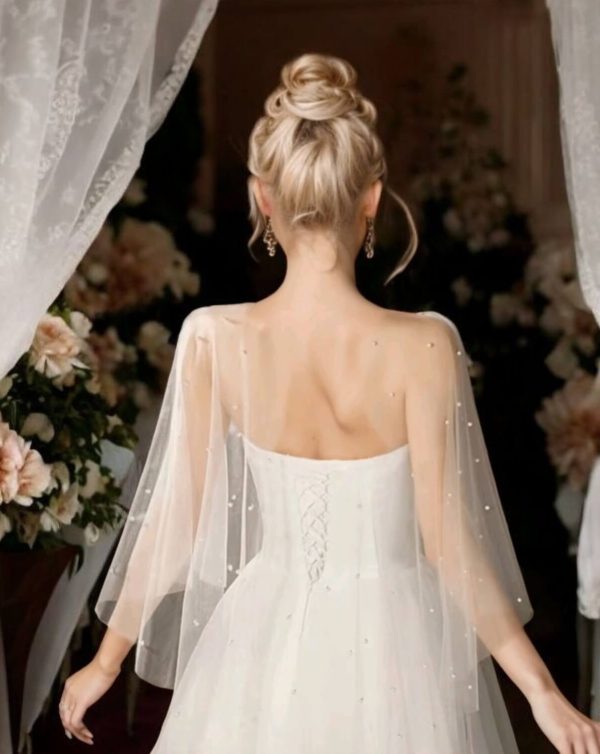 Menyasszonyi pelerin